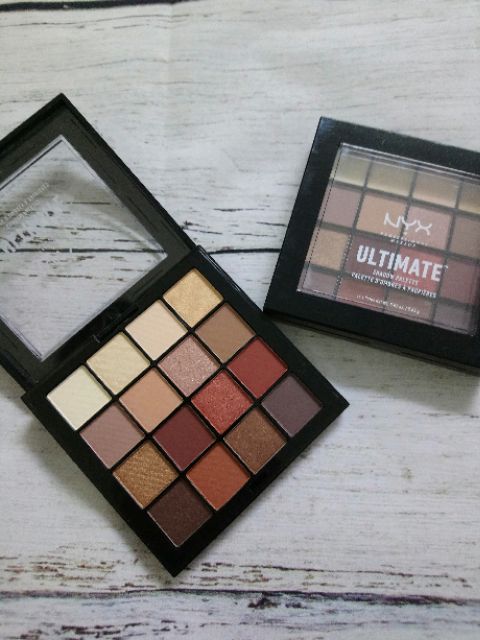 Bảng phấn mắt NYX ultimate palette - warm neutral