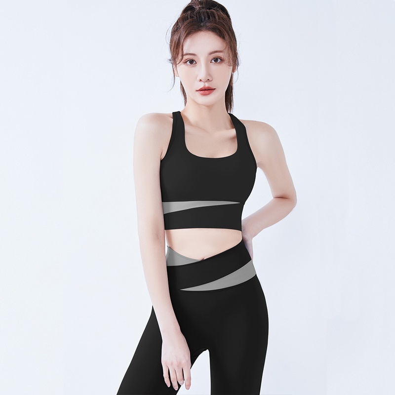 Sét Lửng Tập Gym Yoga Nữ Co Giãn 4 Chiều Thấm Hút Mồ Hôi Có Mút Ngực - SG2