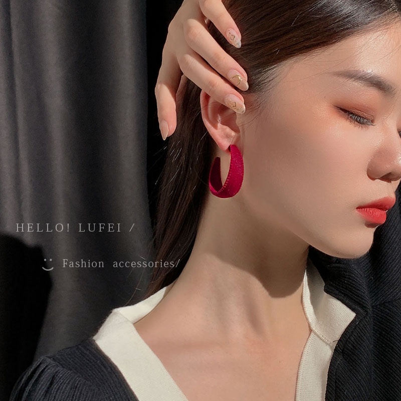 Bông tai hình giáng sinh màu đỏ sang trọng cho nữ