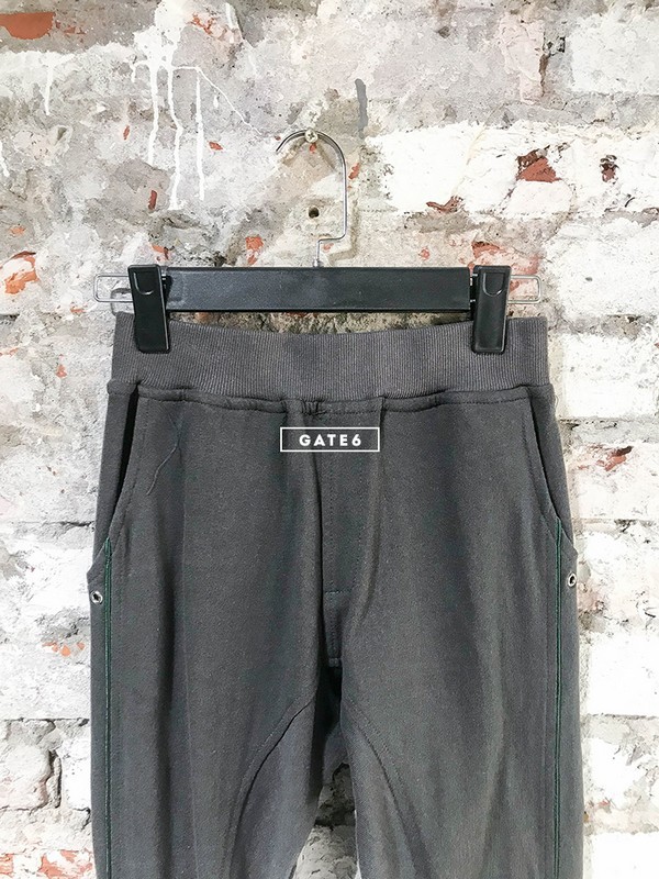Quần nỉ jogger BC7, form slimfit gạch chân Xám