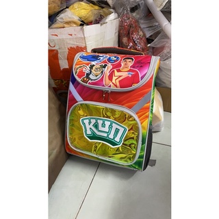 Balô chống gù Kun , Milo