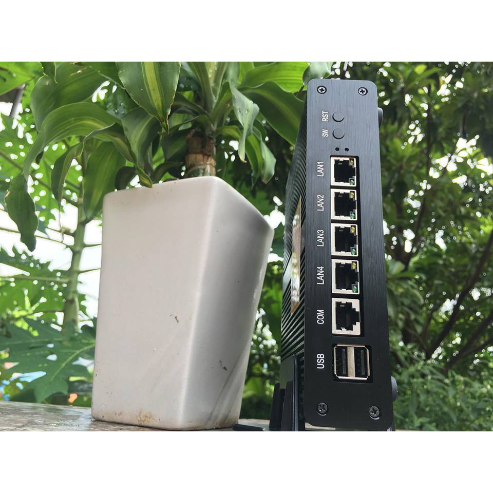 Máy tính mini ROUTER OS