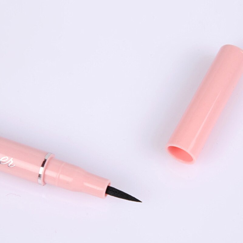 [Hàng mới về] Bút kẻ mắt dạng lỏng màu đen không thấm nước có đầu đóng dấu hình cánh phong cách hàn quốc | BigBuy360 - bigbuy360.vn