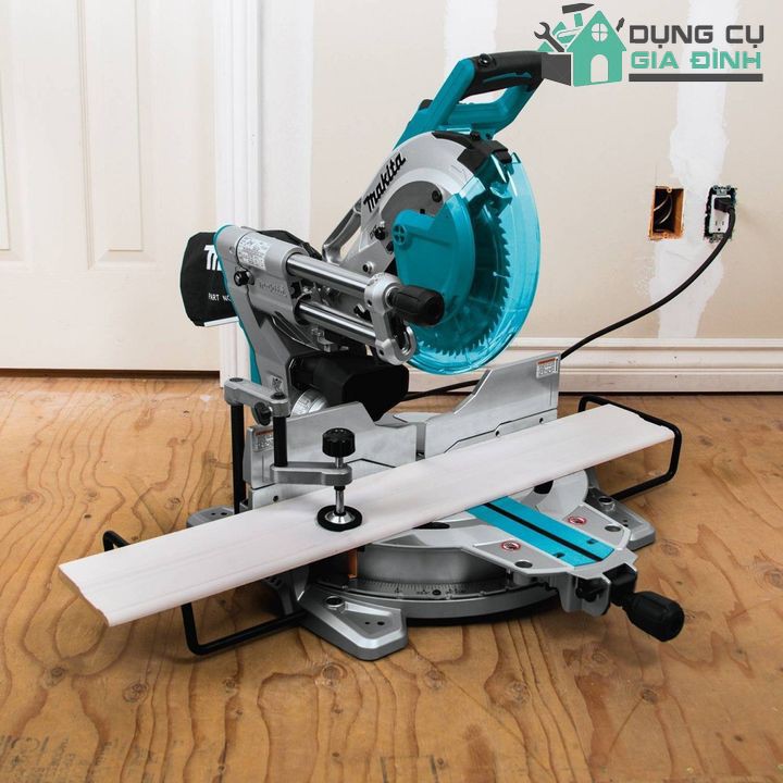 Máy cưa đa góc (260mm) trượt dùng 2 pin 18v Makita DLS111ZU