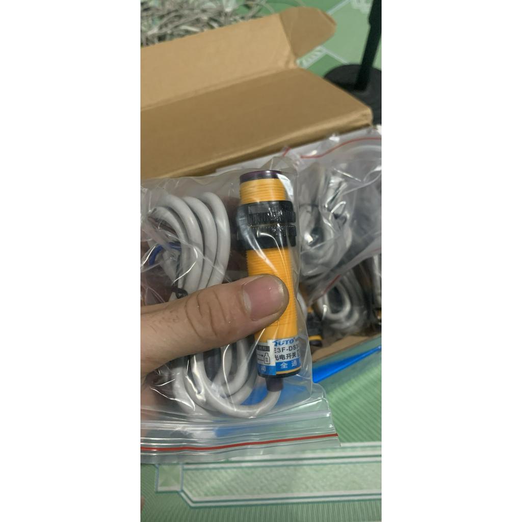 Cảm biến vật cản hồng ngoại E3F-DS30C4 NPN 6-36V
