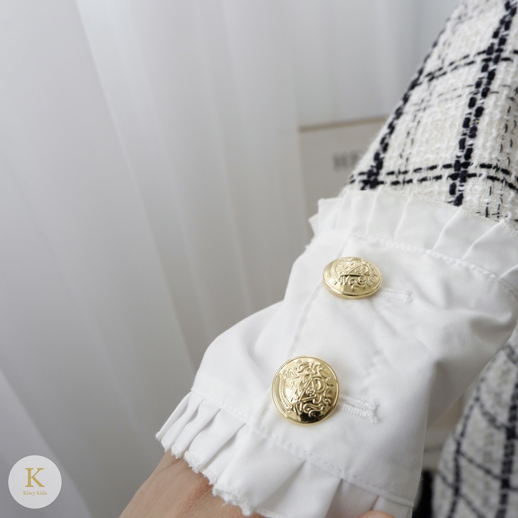 Váy bé gái Kiwy Kids chất liệu tweed sành điệu Kid2105 khuy cài có thể mặc thành áo khoác dáng dài cho bé 6 đến 11 tuổi