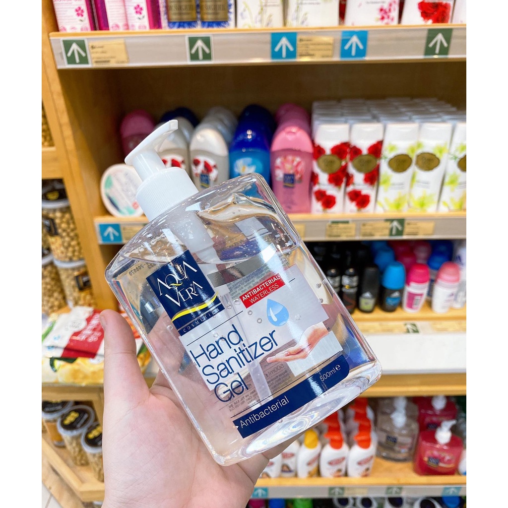 Gel rửa tay khô kháng khuẩn không dùng nước AquaVera 500ML