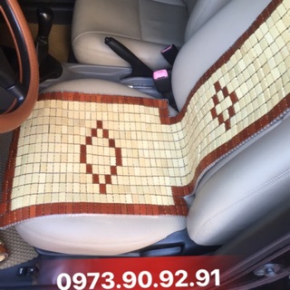 Chiếu trúc bọc ghế oto ngồi mát thông thoáng khi đi đường dài