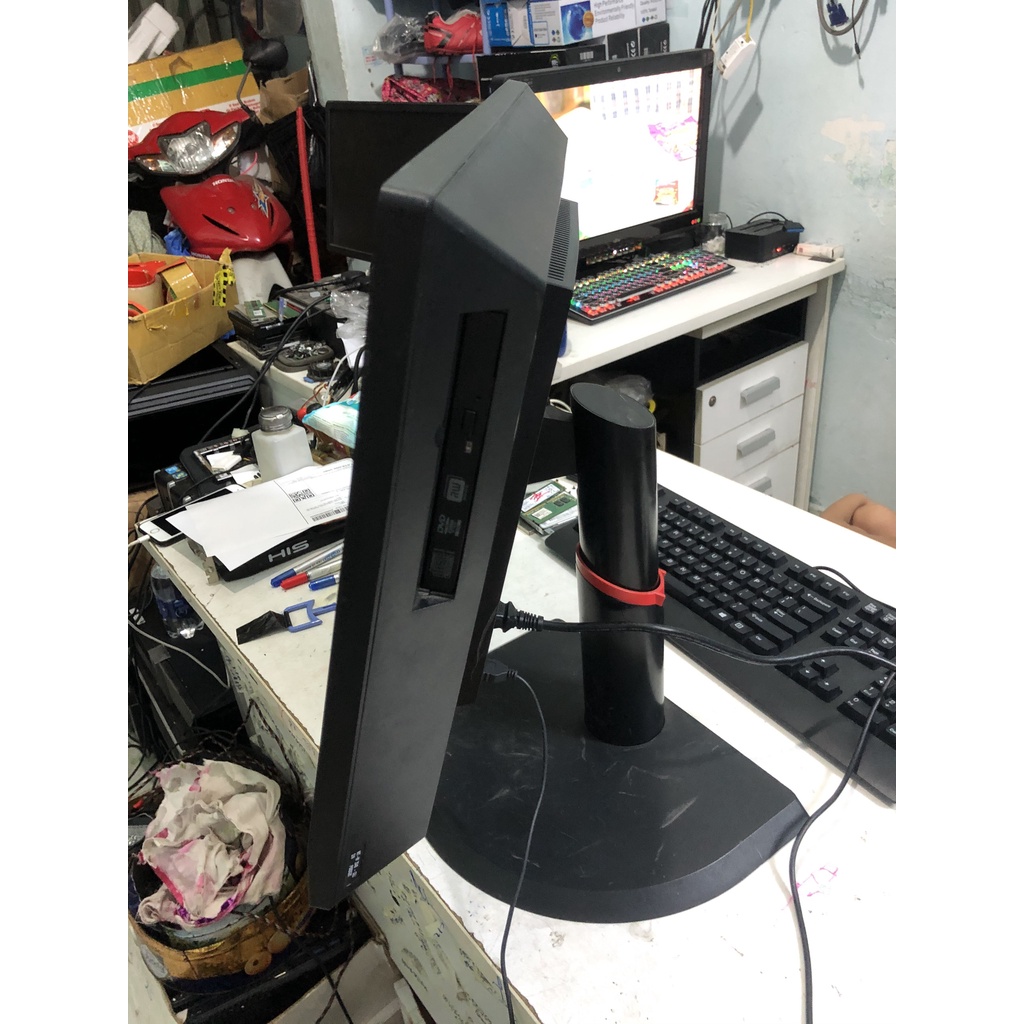 Máy tính bàn tất cả trong một ( all one) i3 đời 3, ram 4gb, ssd 120gb có sẵn loa và Webcam | BigBuy360 - bigbuy360.vn