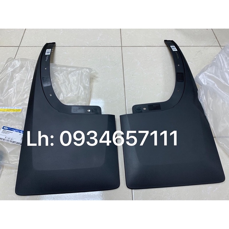 Chắn bùn sau Ranger 2018-2021 / bên trái, bên phải