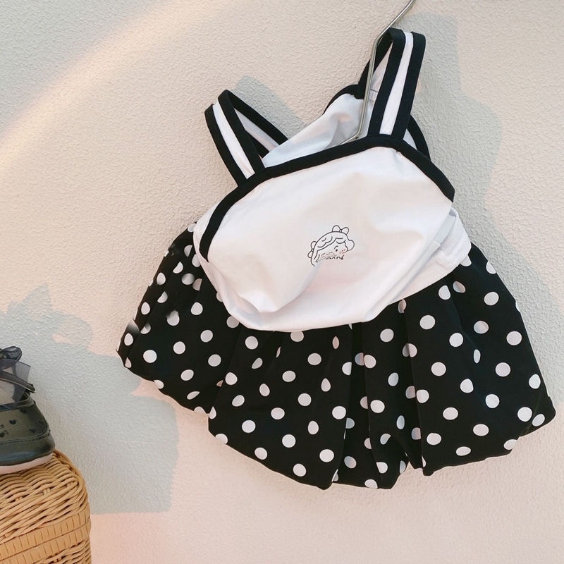 Áo sát nách in hoạt hình + quần short chấm bi phong cách mùa hè Hàn Quốc cho bé gái