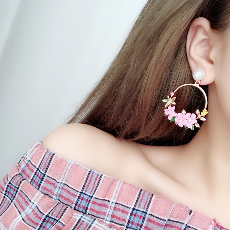 Bông tai hình tròn lớn bằng kim loại màu sắc đơn giản phong cách Nhật Hàn thời trang cho nữ