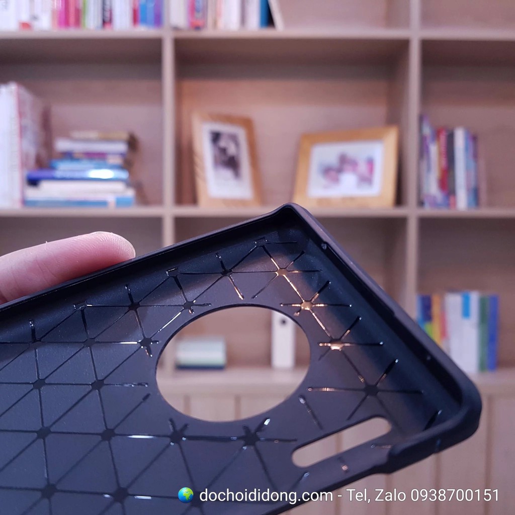 Ốp lưng Huawei Mate 30 Pro Likgus dẻo sọc kim loại chống sốc