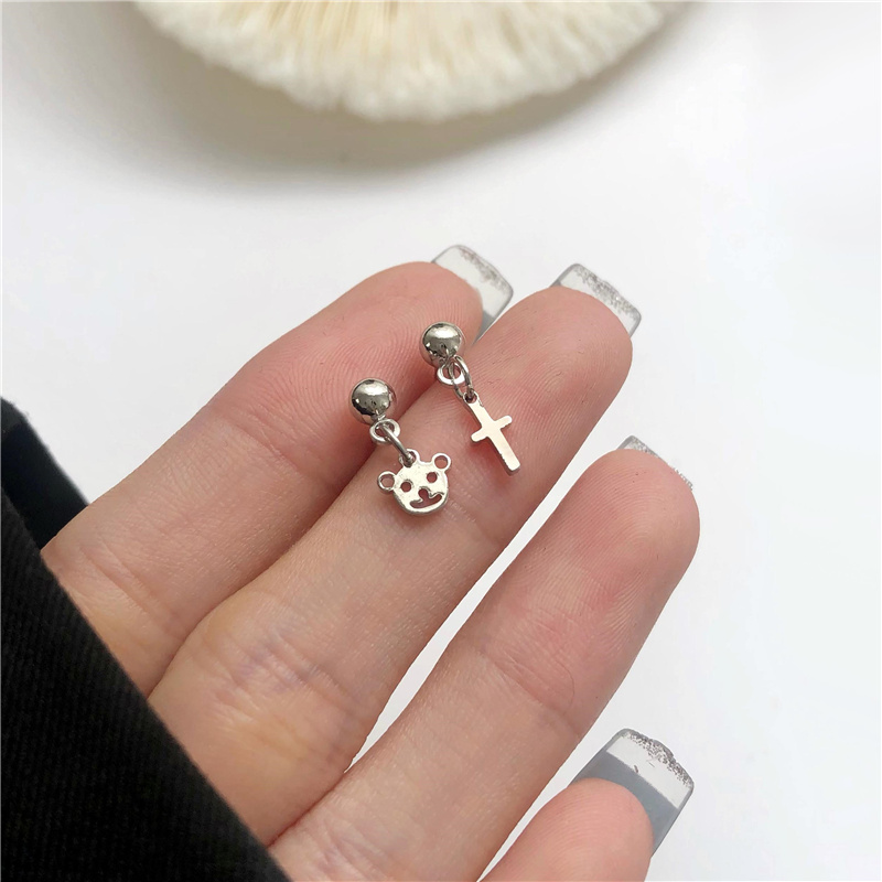 Hoa tai mặt hình thánh giá &amp; gấu đơn giản dễ thương