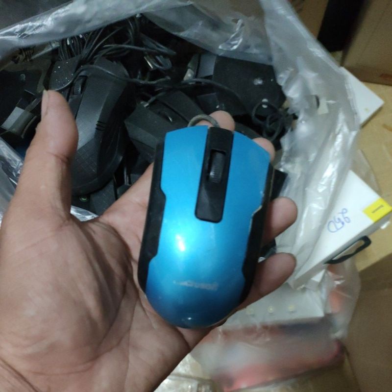 Chuột vi tính cổng USB thanh lý