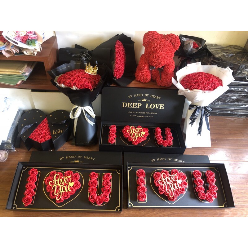 quà tặng sinh nhật- quà tặng - bó 50 bông sáp đỏ phối giấy đen hàn quốc