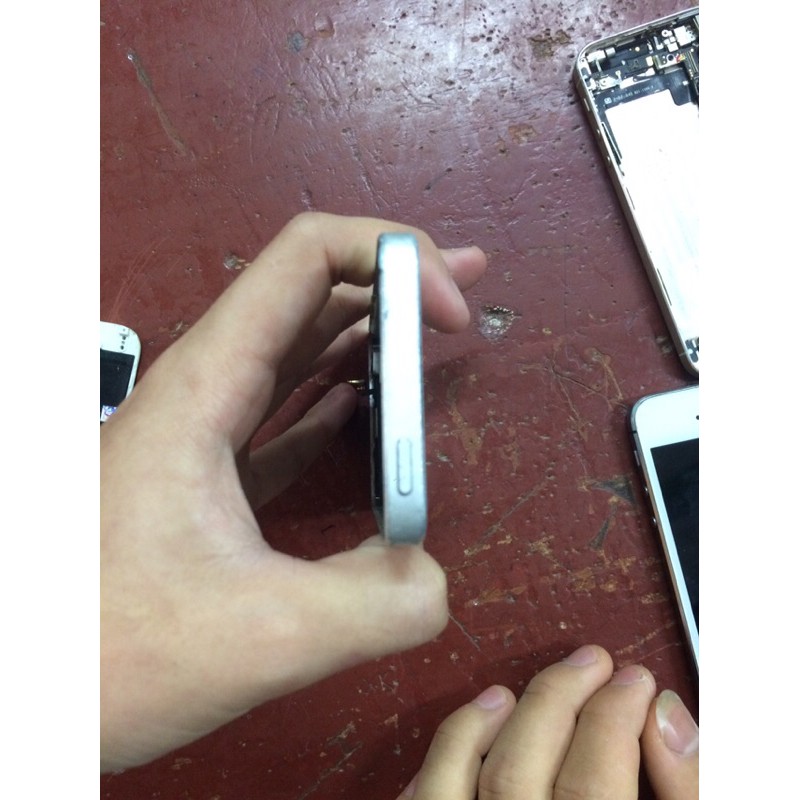 Cụm sau IPhone 5g lock | BigBuy360 - bigbuy360.vn