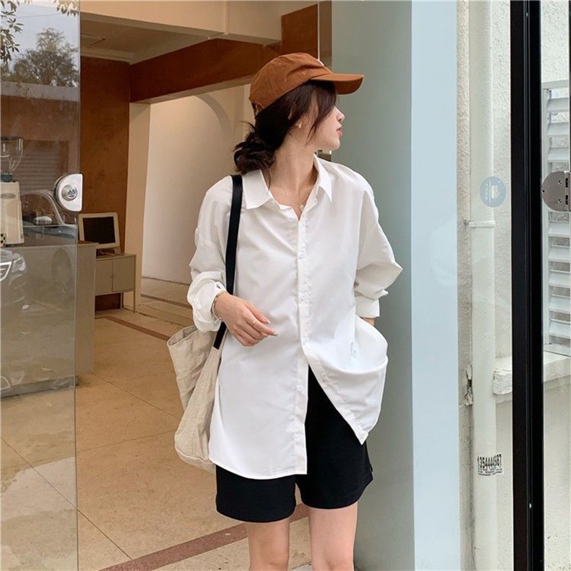 Áo sơ mi/ Áo khoác họa tiết kẻ sọc IELGY bằng vải dệt kim dáng ngắn màu sắc tương phản cổ chữ V độc đáo (có bán lẻ)