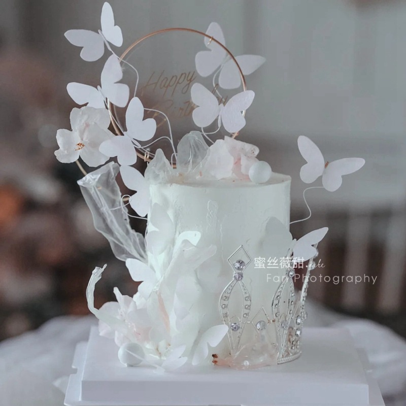 Set 10 Phụ Kiện Trang Trí Bánh Kem Hình Chú Bướm Dễ Thương