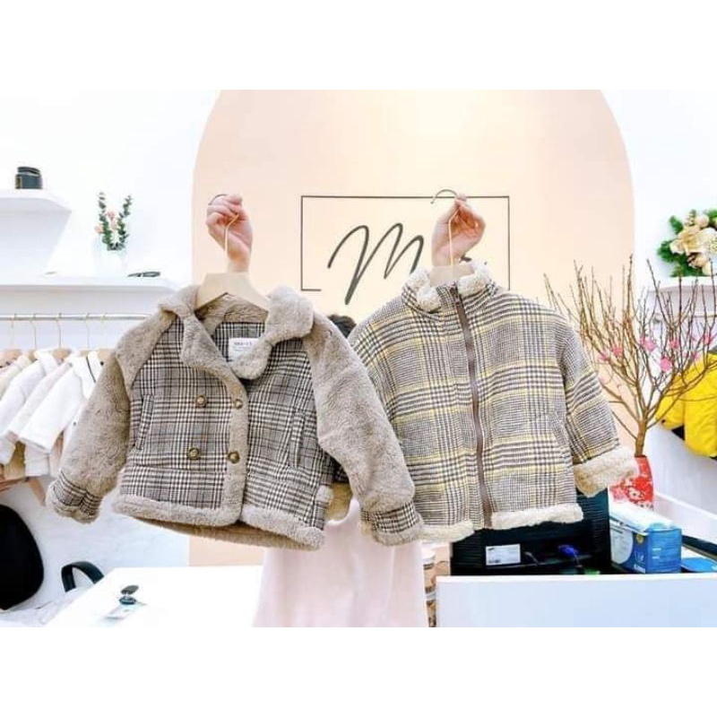 Áo dạ dài kẻ