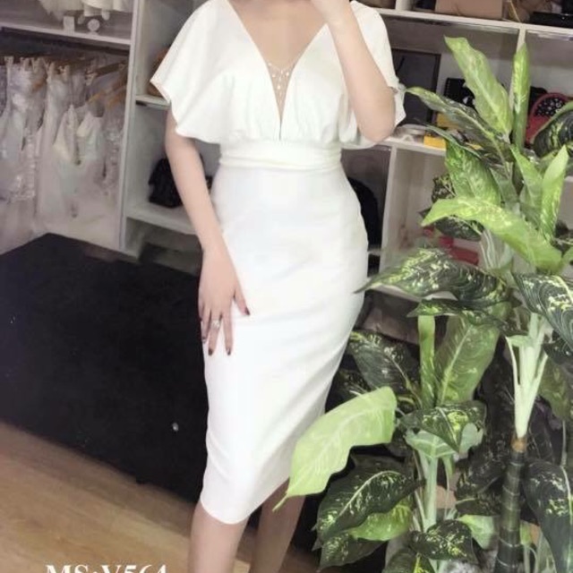 Váy thiết kế