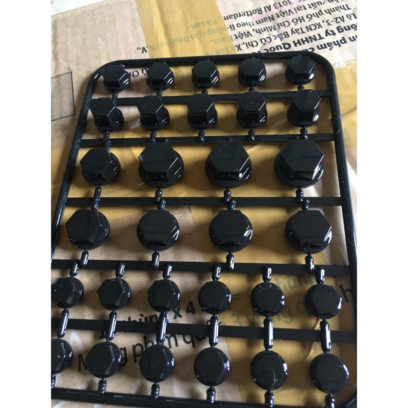 ❌ ( Màu đen ) Chụp ốc 1 Vỉ 30 Con Đủ Cỡ