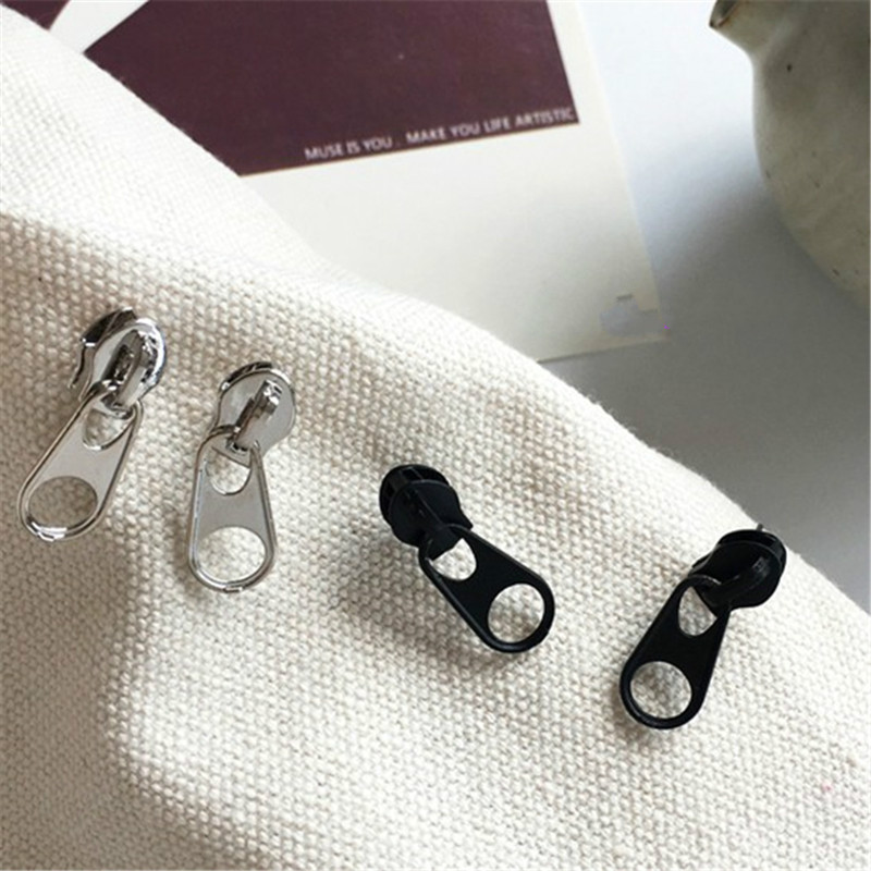 Bông Tai Dây Kéo Bằng Kim Loại Phong Cách Harajuku 22061 Dễ Phối Đồ