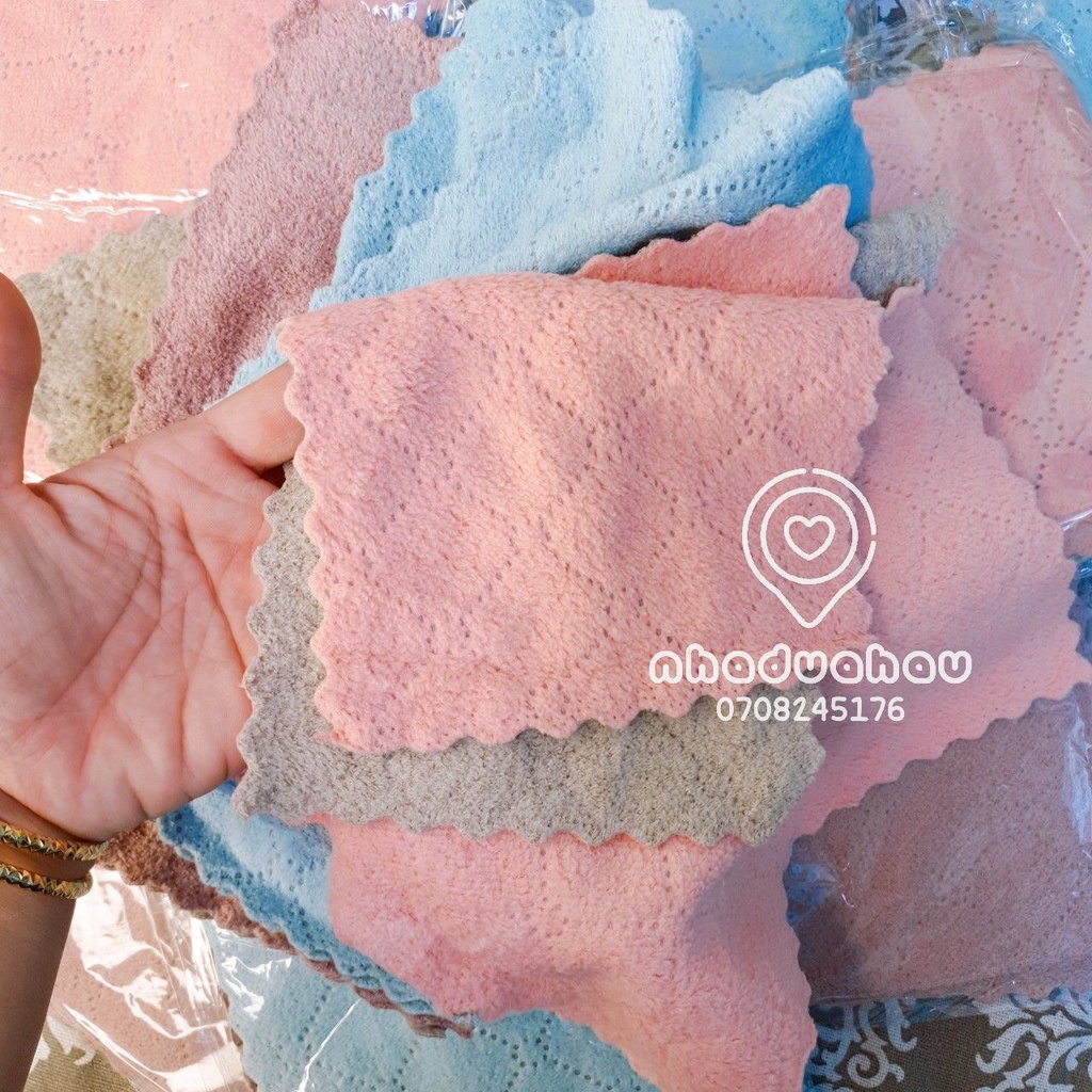 Một set gồm 10 cái khăn lông mềm lau bàn/lau tay 2 mặt size 12x24cm mix sẵn nhiều màu