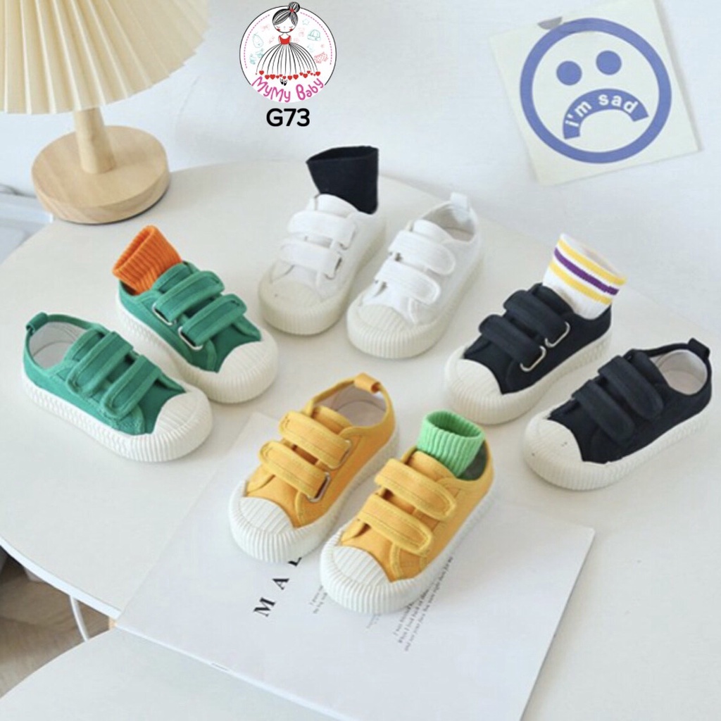 Giày thể thao quai dán có nhiều màu