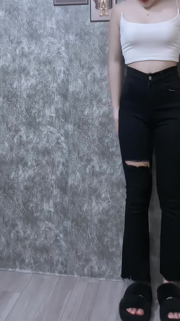 Quần jeans ống loe giãn rách đùi gấu cắt kiểu hack dáng thời trang đủ 3 màu | BigBuy360 - bigbuy360.vn