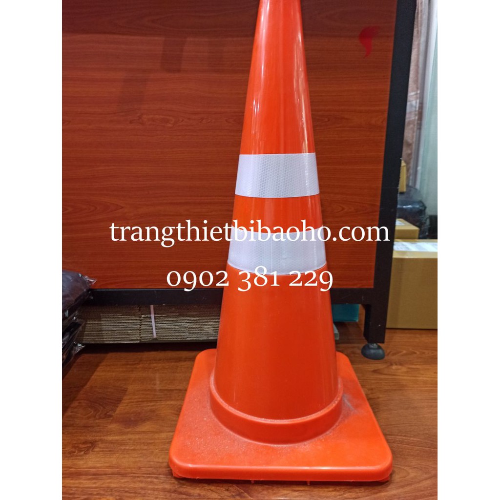 Cọc giao thông chóp nón phản quang 2 sọc màu cam GT70A
