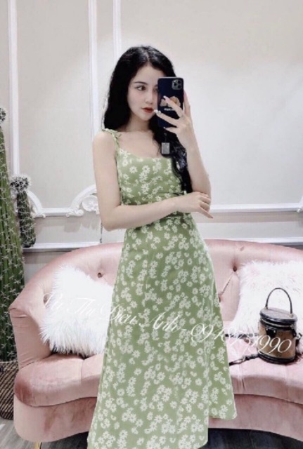 Đầm hai dây hoa cúc