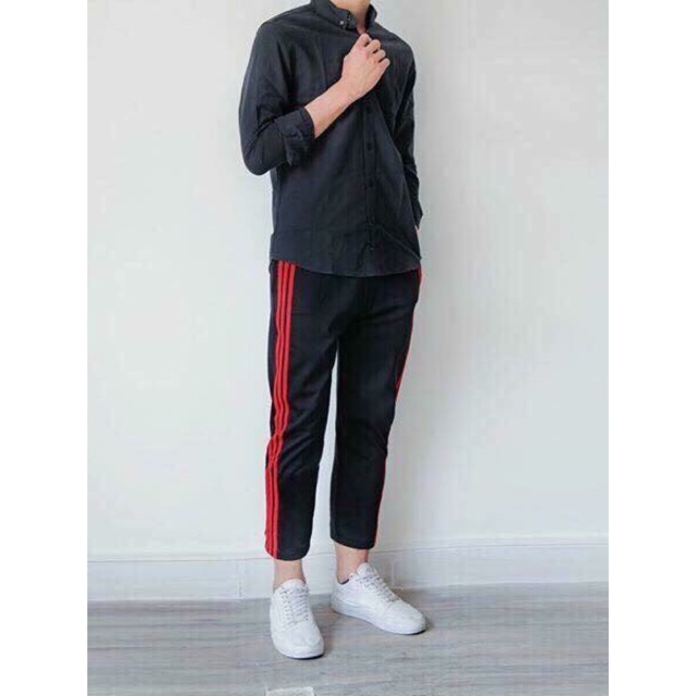 Quần 3 line đen đỏ