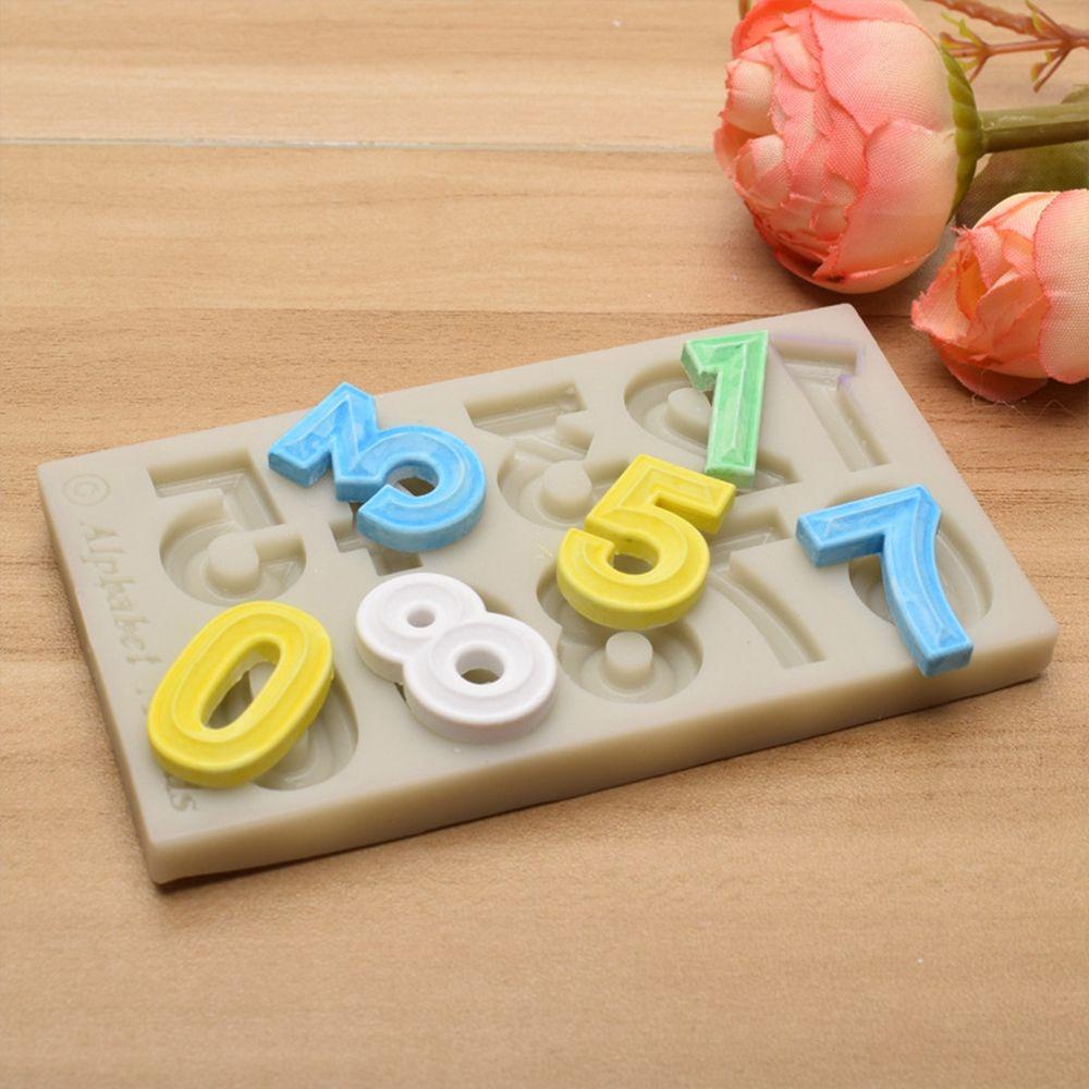 Khuôn Làm Bánh / Kẹo Mềm / Sô Cô La Hình Con Số Bằng Nhựa Resin