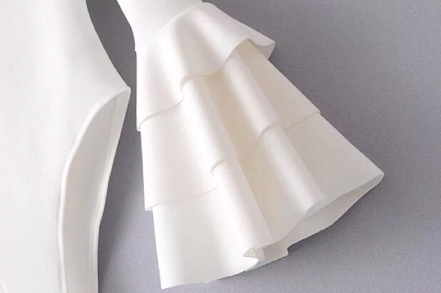 Bodysuit trễ vai tay xoè xk | BigBuy360 - bigbuy360.vn