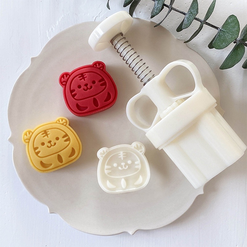 Khuôn Làm Bánh Trung Thu Bằng Nhựa Hình Hổ Hoạt Hình
