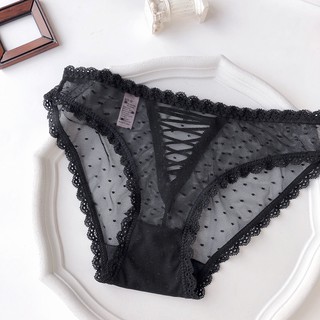 Quần lót Vic chấm bi dây đan M1
