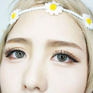 Mẫu Lens Xám Tây hot nhất 2022