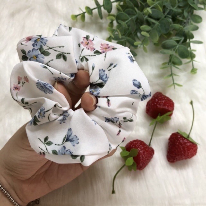 SCRUNCHIES DESIGN BY CLOVER - CHUN BUỘC TÓC VẢI VINTAGE CÓ SẴN TẠI HÀ NỘI- ẢNH THẬT CÓ NOWSHIP