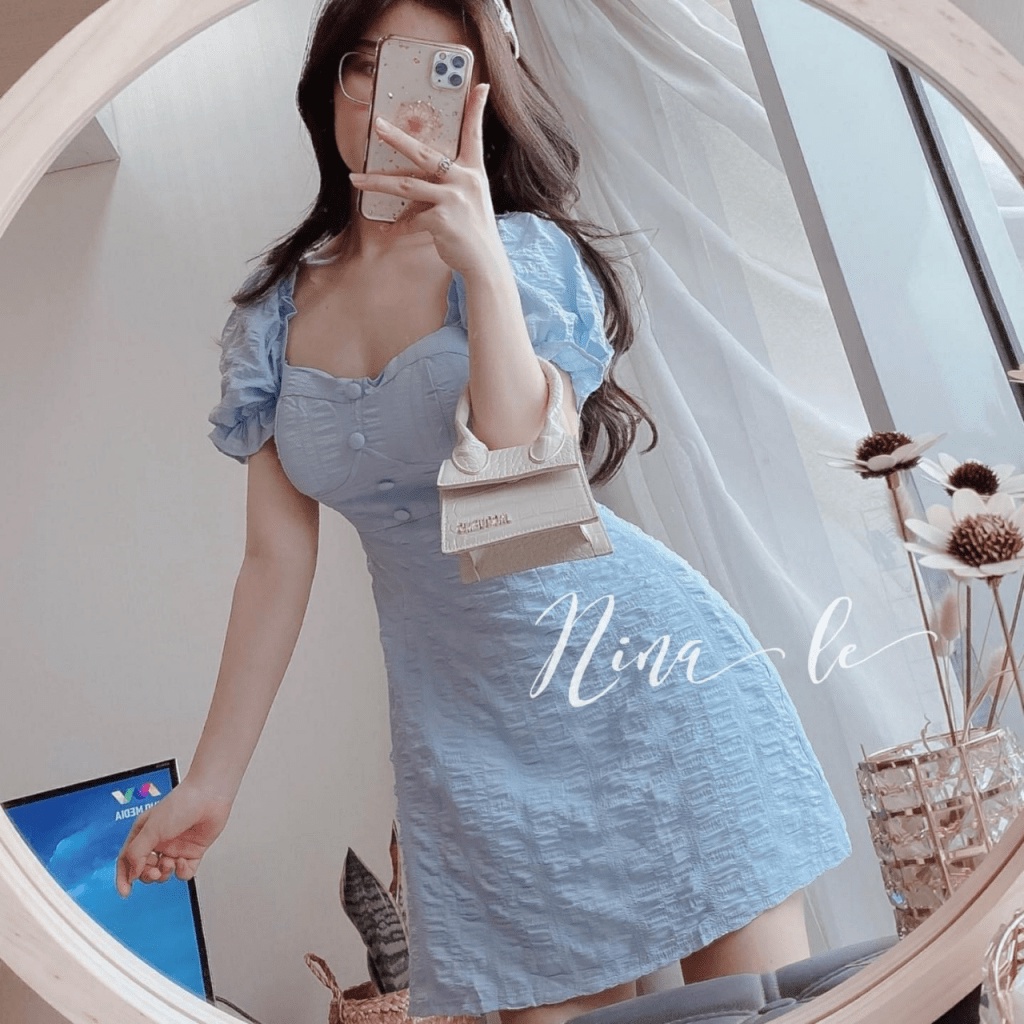 ĐẦM SUÔNG XỐP CHỈ TAY CON PHỐI NÚT TÔN DÁNG SIÊU CUTE UP
