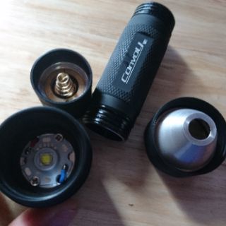 Đèn pin convoy M1 xml2 1000lume
