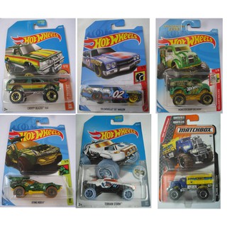 Combo 20 xe Hot Wheels CB630