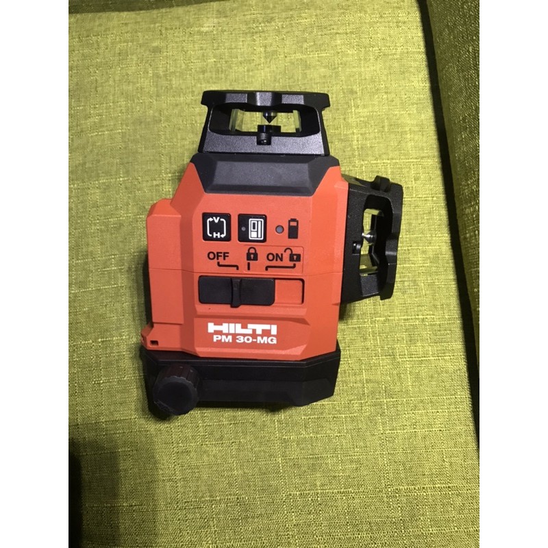 Hilti đèn lazer tia xanh cân mực ngoài trời trong nhà pm30