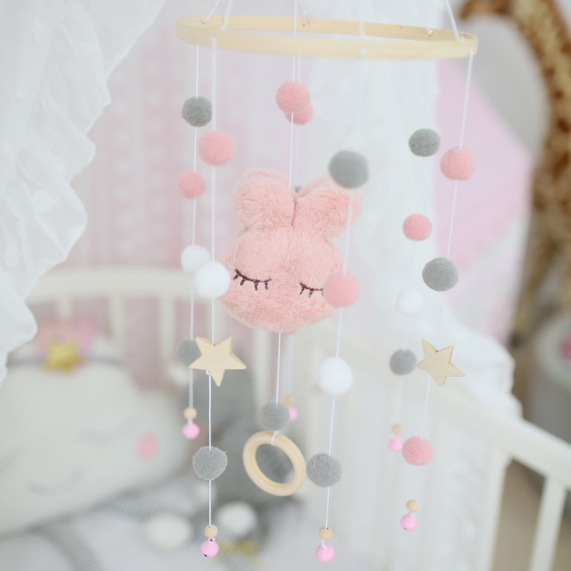 Chuông gió treo giường cũi em bé trang trí gắn quả cầu lông dễ thương DIY