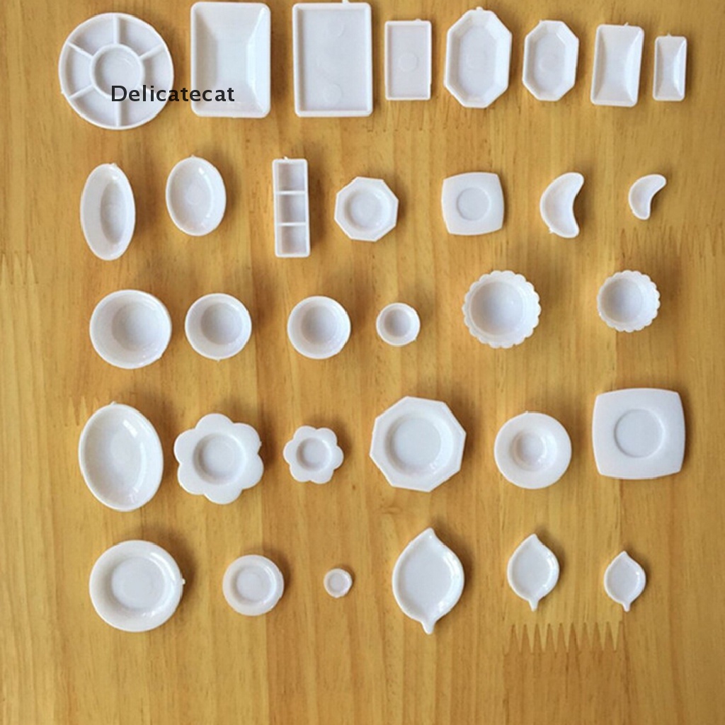 Bộ 33 dụng cụ bàn ăn bằng nhựa trang trí nhà búp bê tỉ lệ 1/ 12