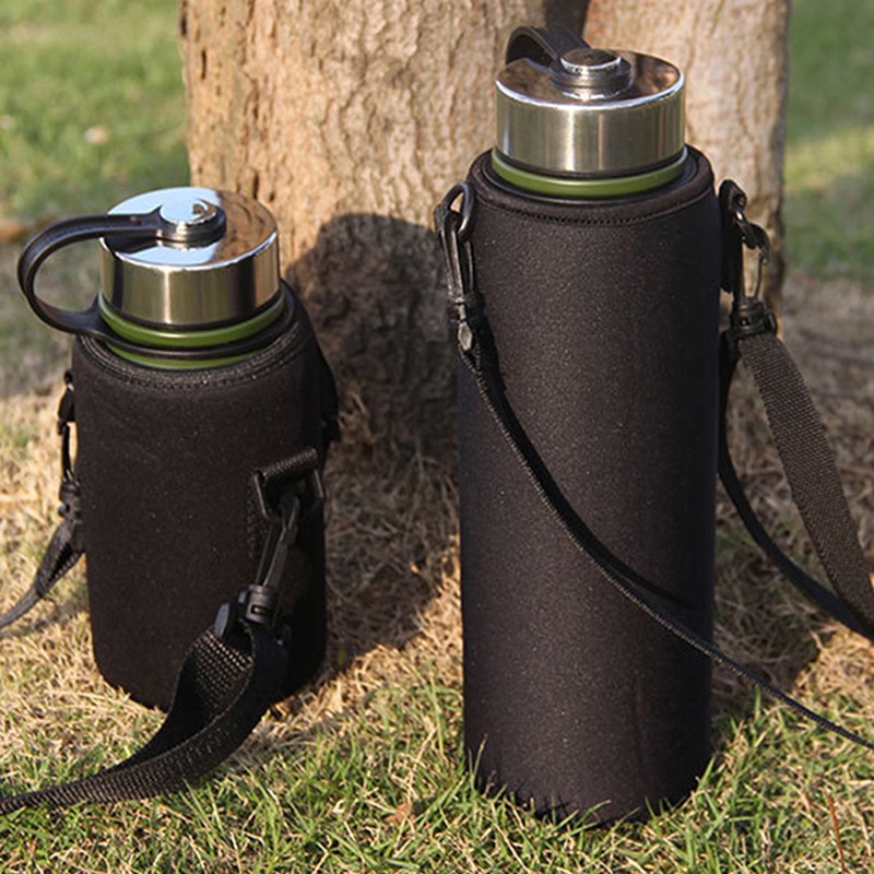 Túi đựng chai nước di động thể thao cách nhiệt 500ml/1500ml màu đen có dây đeo vai điều chỉnh kích thước được
