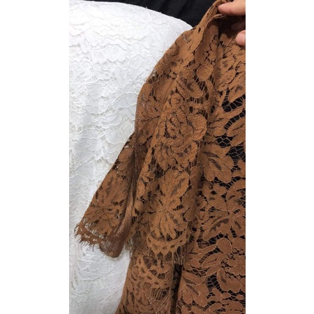 Vải ren cao cấp mềm 1 khoang  có gâu 2 bên đầu hàng loại 1