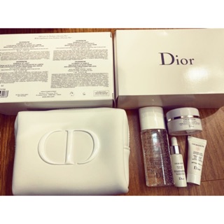 Set dưỡng trắng da Dior Snow mini kèm túi đựng mỹ phẩm ❄️❄️❄️