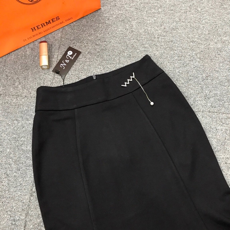 chân vây xoè @ body ôm dáng@hợp với chị em văn phòng @@ phong cách trẻ chung | BigBuy360 - bigbuy360.vn