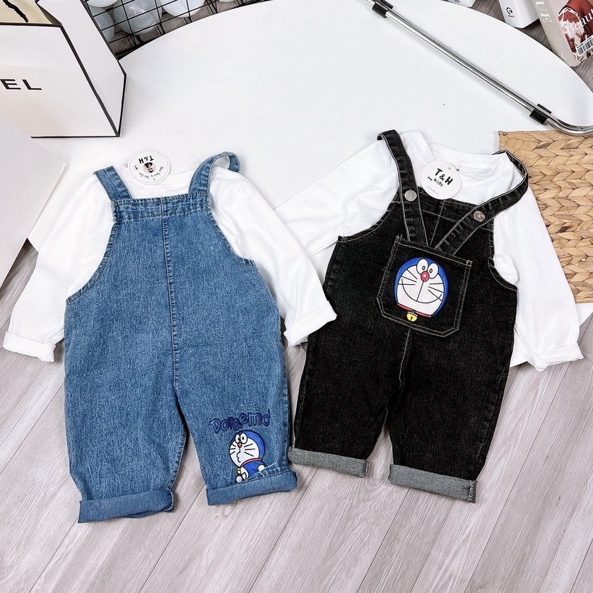 Đồ bộ bé trai, Set Quần bò yếm Doremon túi trước và áo phông dài tay chất thun cotton cho bé từ 7-18 kg, DUCK386